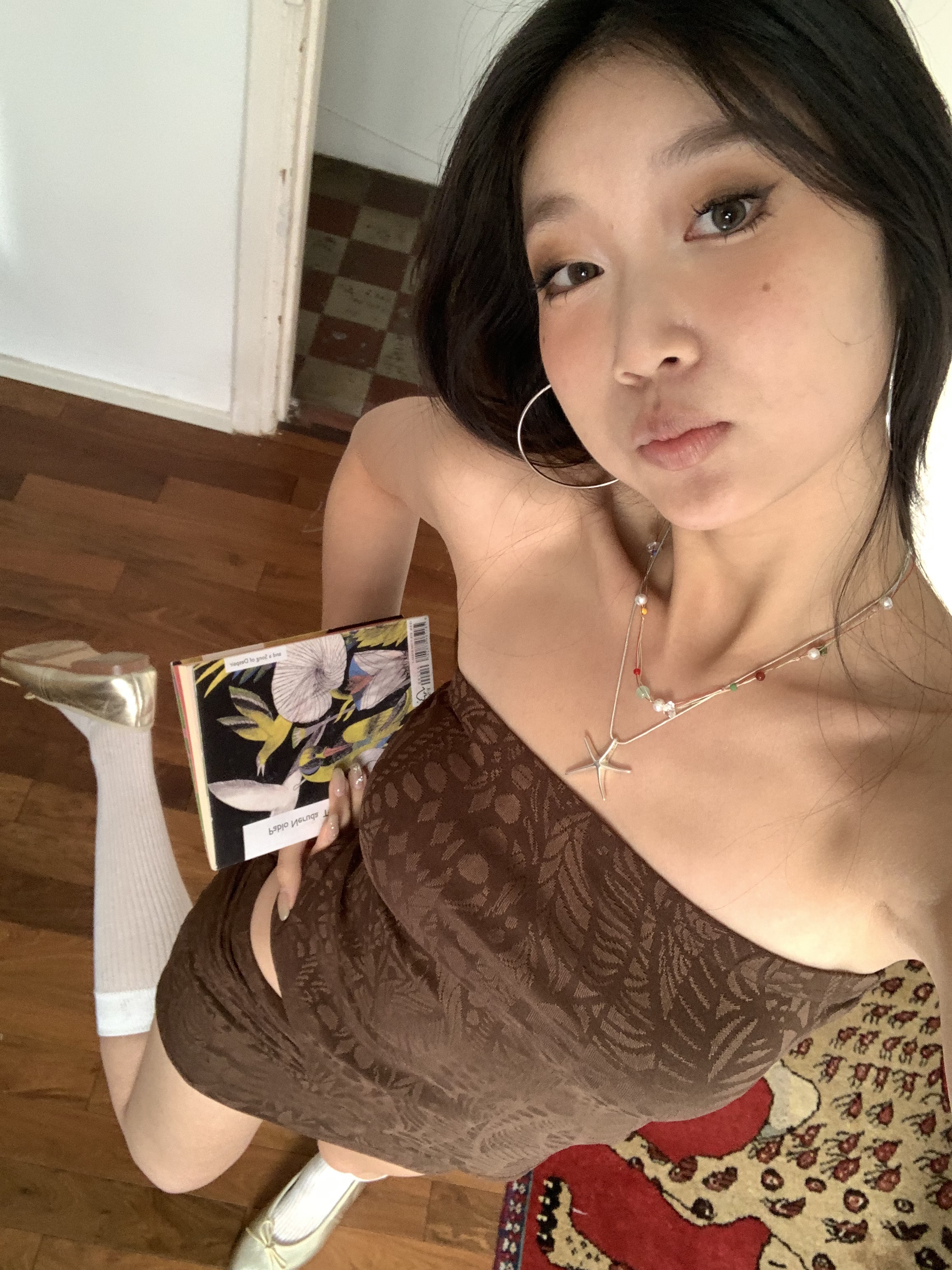 Brown tube top and low-waist skirt set