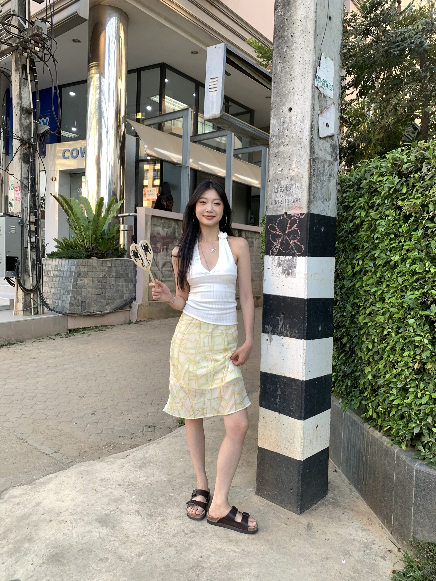 Bestie knitted shirt, sexy V-neck off-shoulder bra, neck strap design