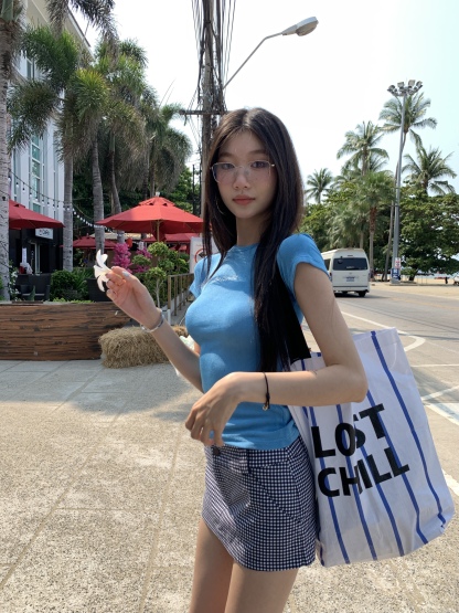 Women's Red and Blue Short Sleeve T-Shirt, Straight Shoulder, Letter Diamond Pattern, Slim Fit T-Shirt