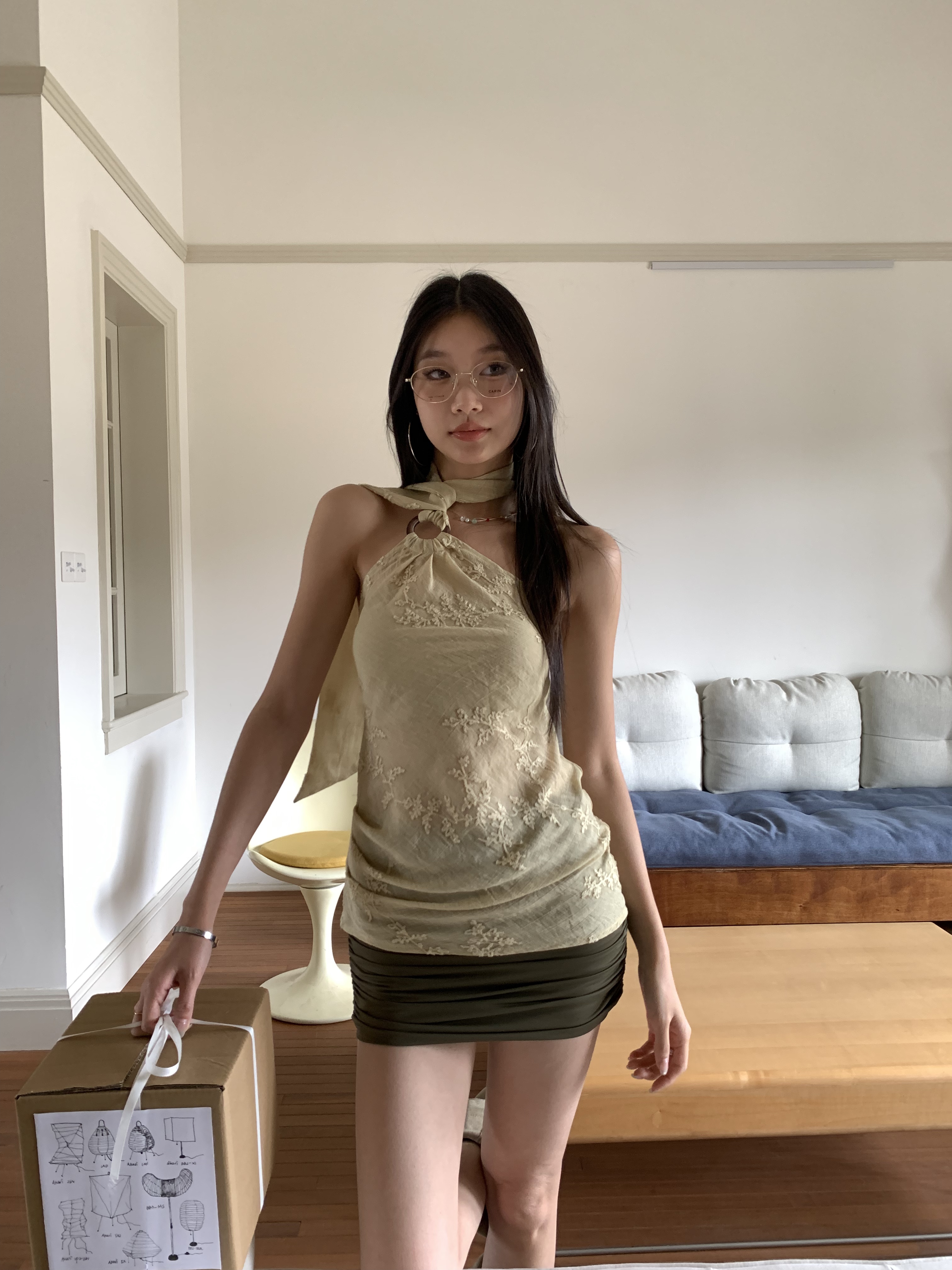 Backless halter top, moderately thin fabric