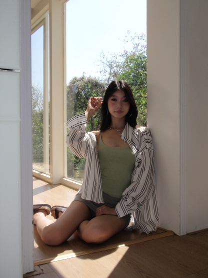 Women's long-sleeved shirt, multi-colored stripes, comfortable to wear, easy to match, new fashion