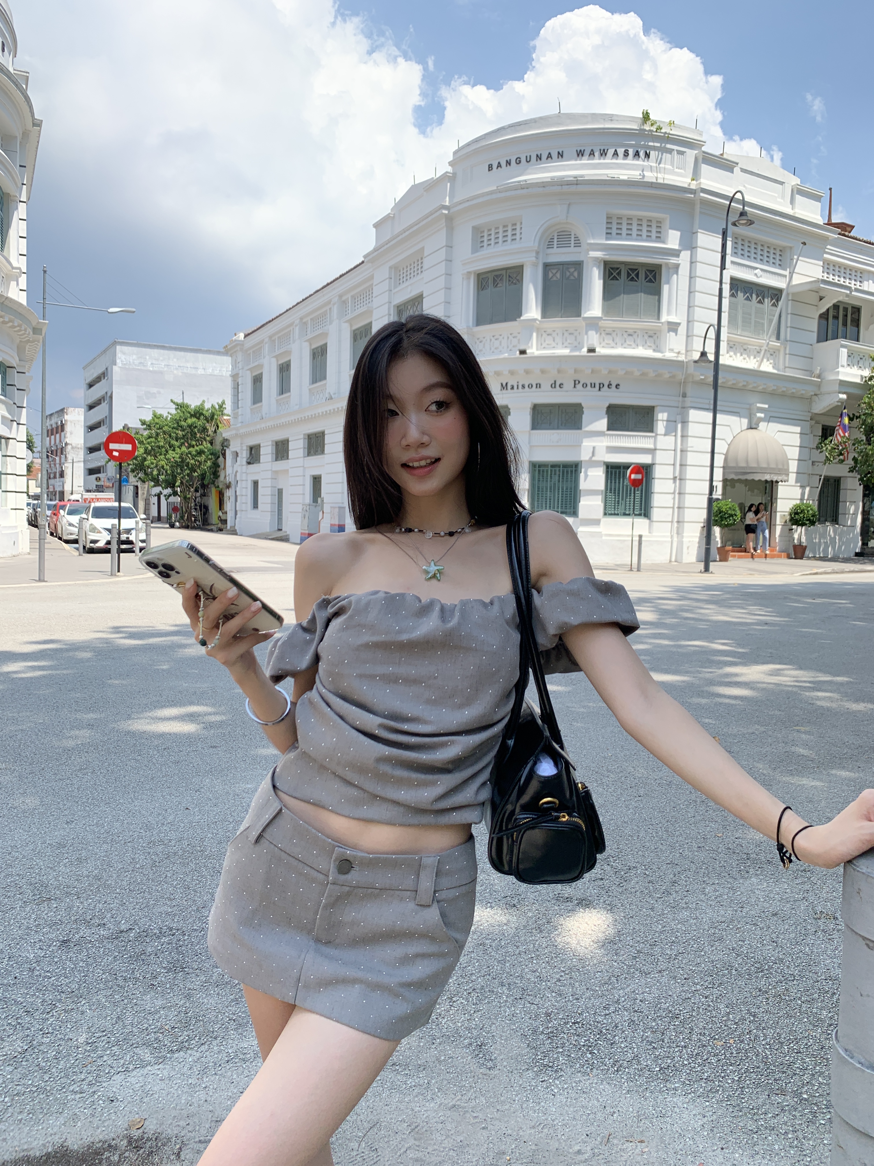 Off-shoulder short-sleeved top, summer style set, low-waist skirt