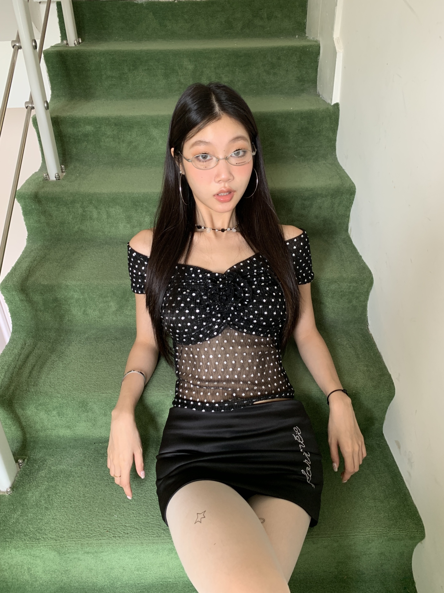 Skirt pants with diamond decorations on the sides