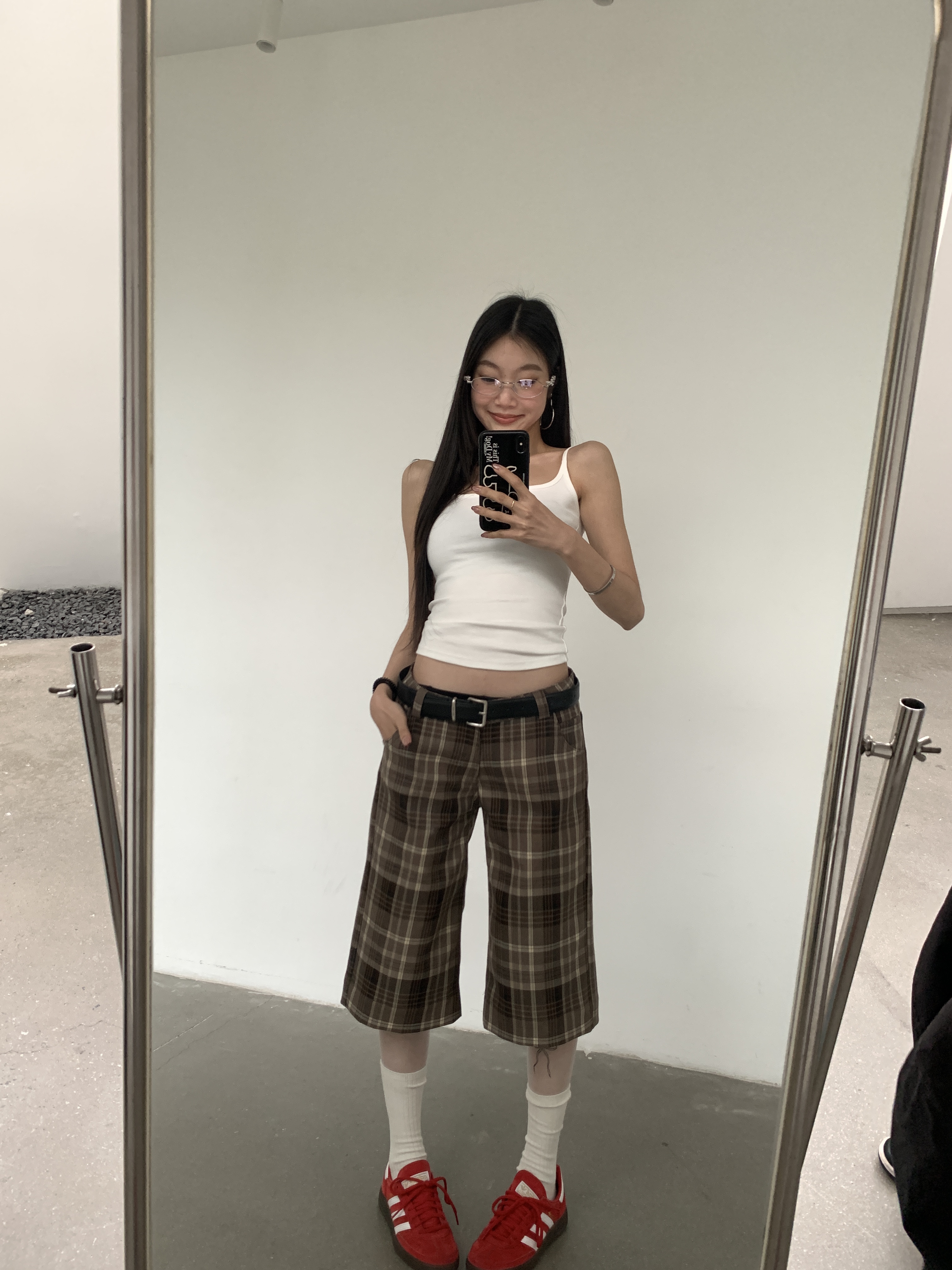 Women's brown three-quarter pants, stylish and cool, straight-legged pants, vintage style