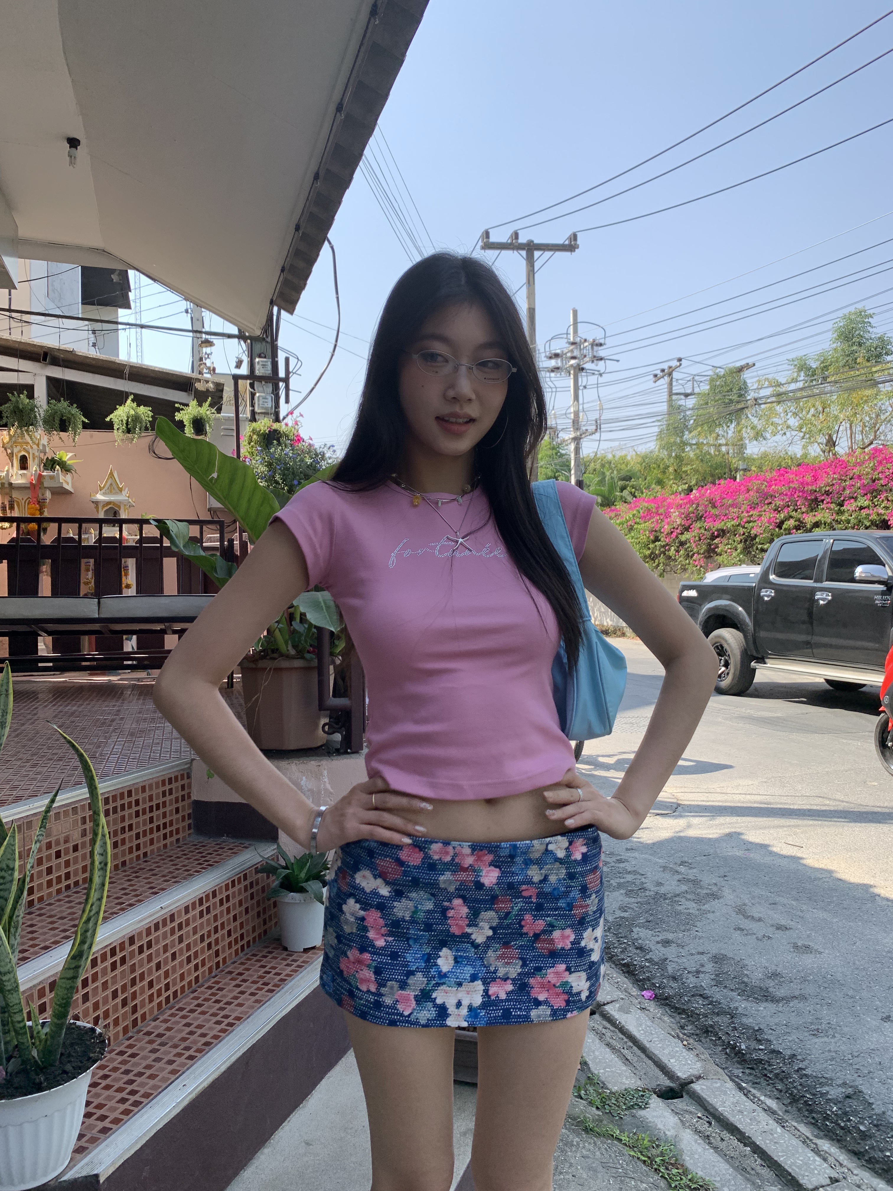 Vintage floral print low-waisted slim-fit mini skirt