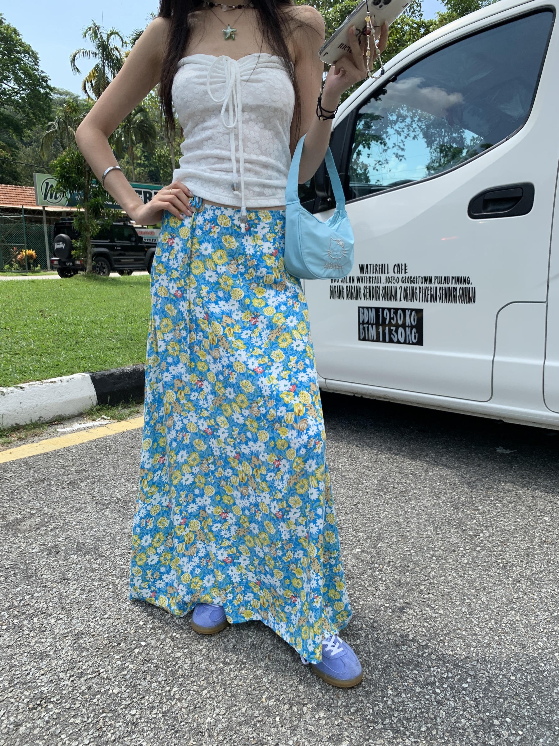 Floral skirt, long, flowing skirt covering the knees