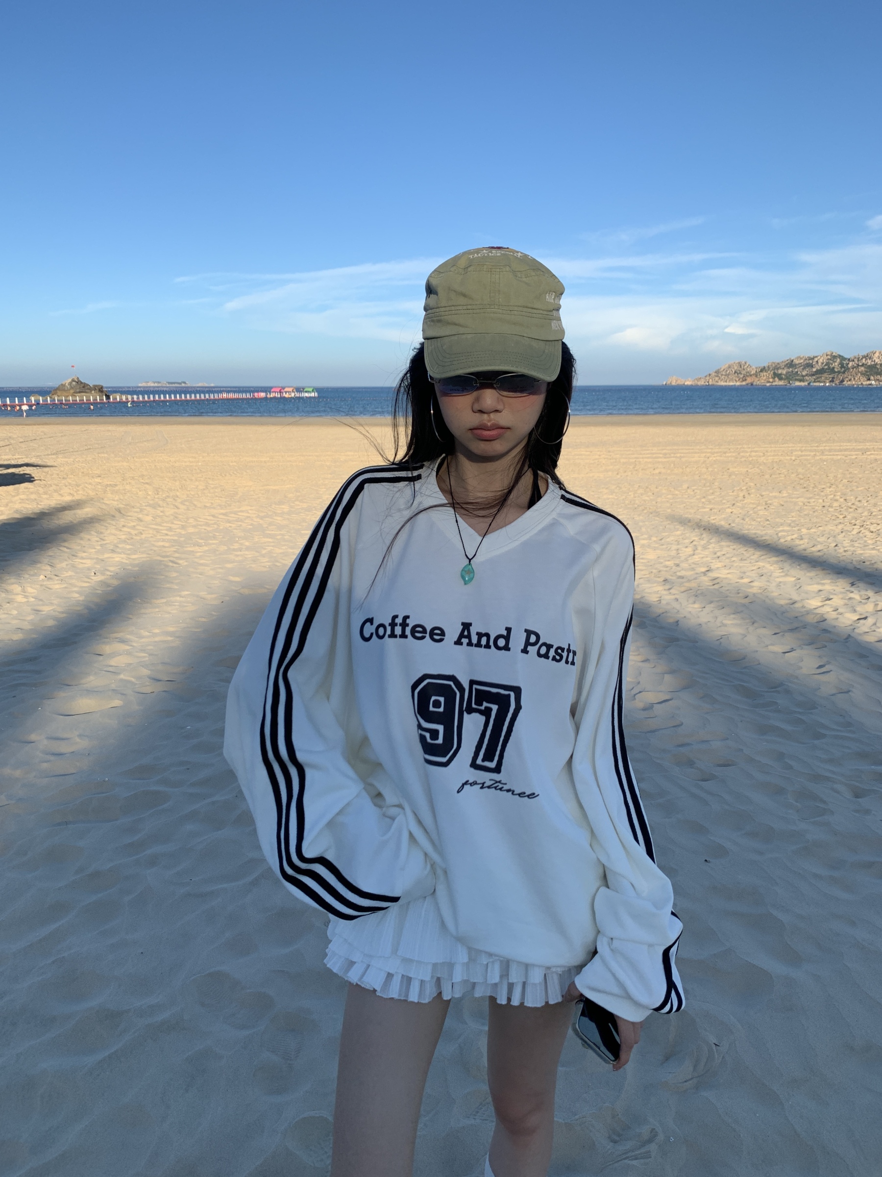 Loose V-neck long-sleeved shirt, American style, sports style, two-tone color, printed pattern 97