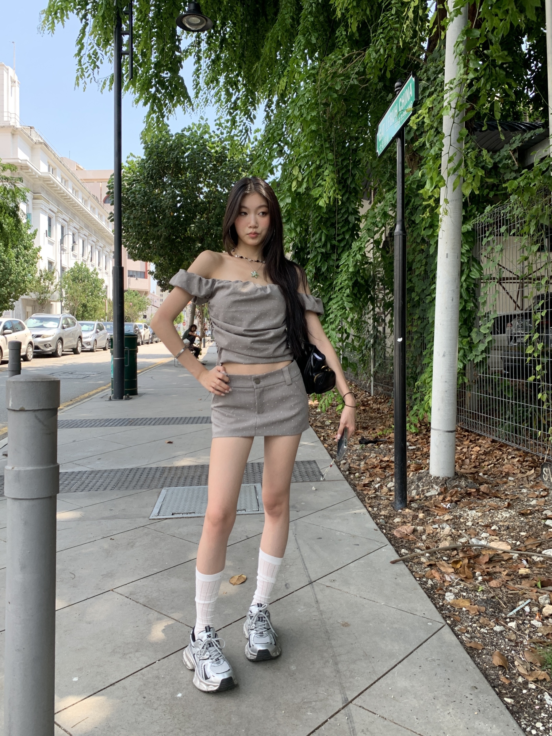 Off-shoulder short-sleeved top, summer style set, low-waist skirt