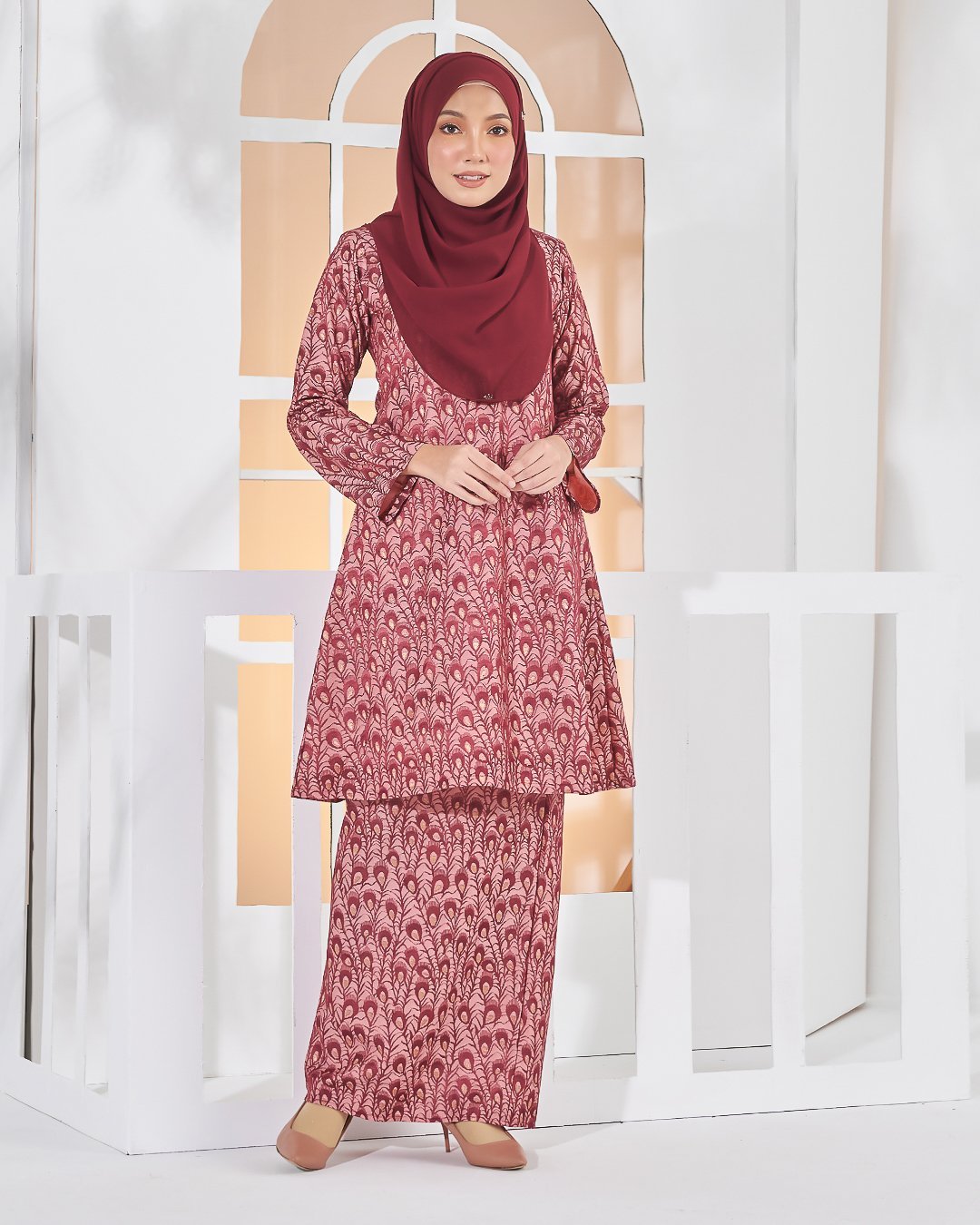 Baju Kurung Riau Lace Greece - Ruby Red