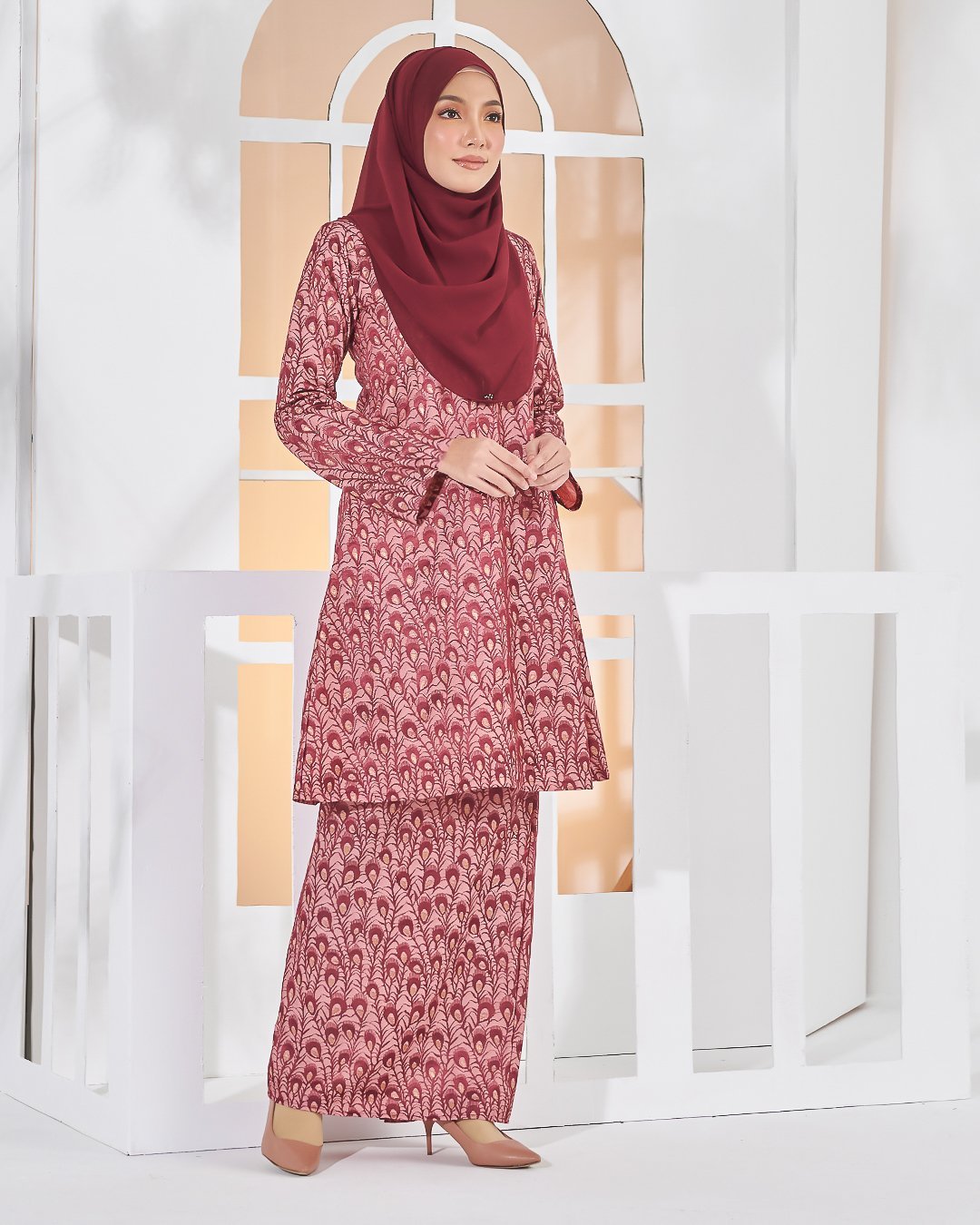 Baju Kurung Riau Lace Greece - Ruby Red