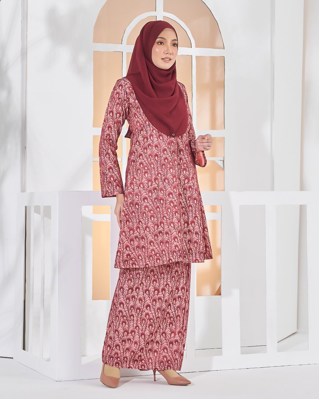 Baju Kurung Riau Lace Greece - Ruby Red