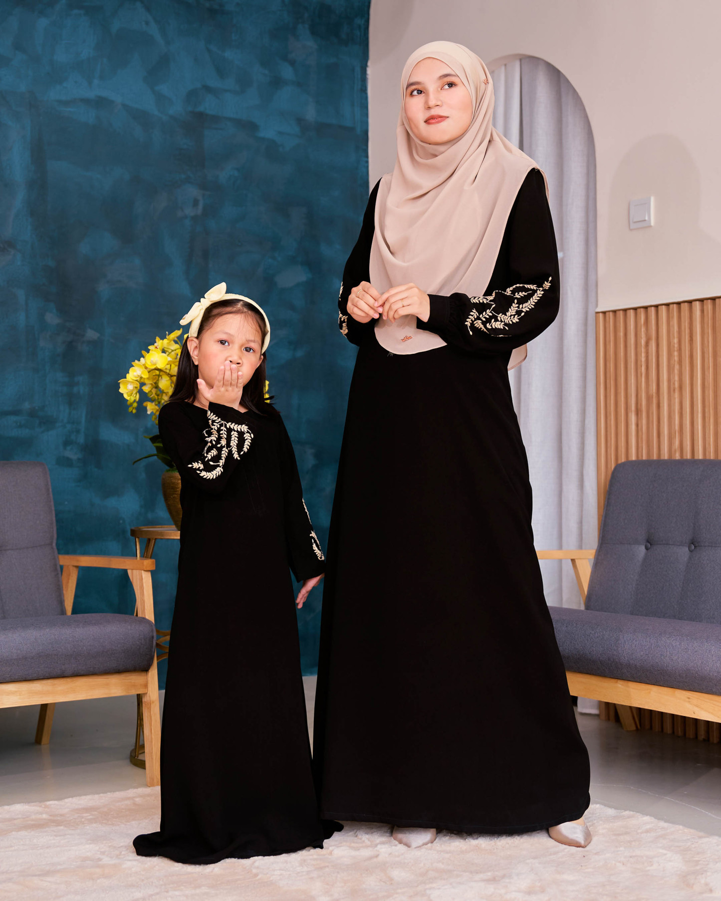 Abaya Embroidery Arrayan Kids – Golden