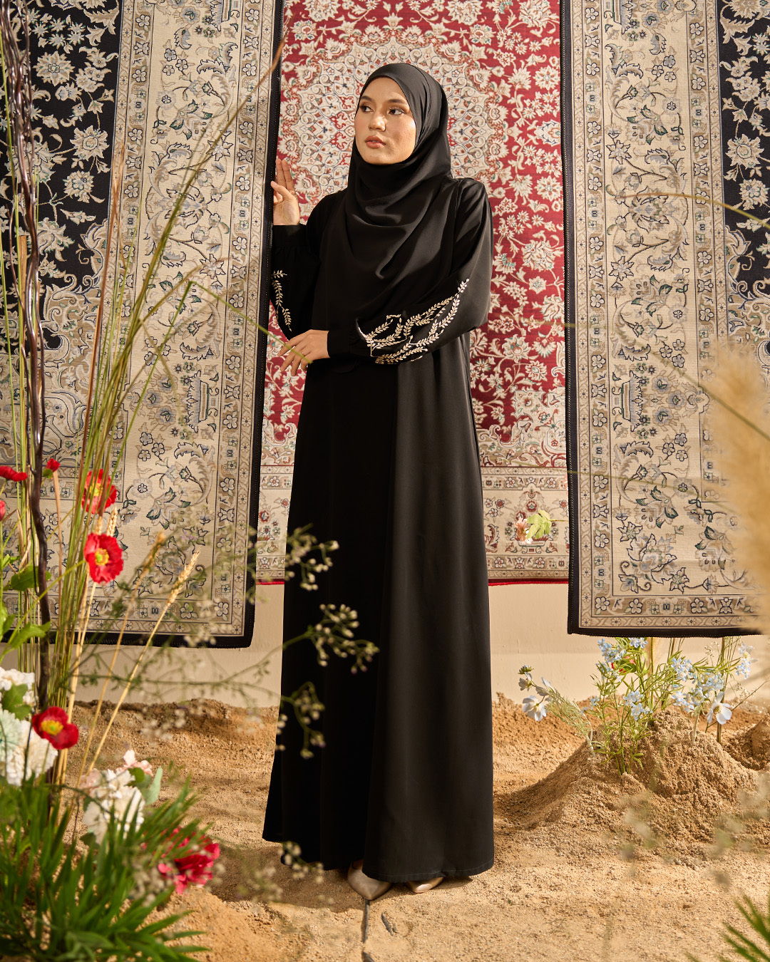 Abaya Embroidery Arrayan - Sandy