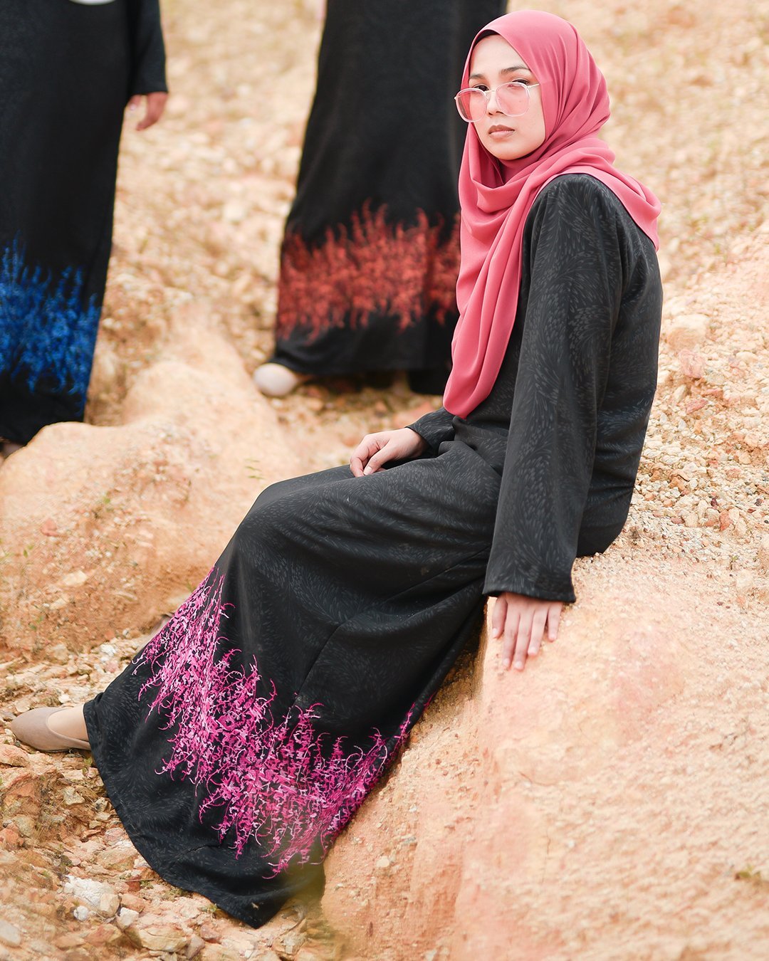 Abaya Dubai Embroidery Hijra - Magenta Pink