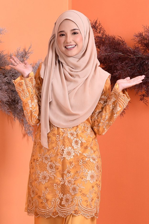 Baju Kurung Lace Brenda - Sunflower Gold
