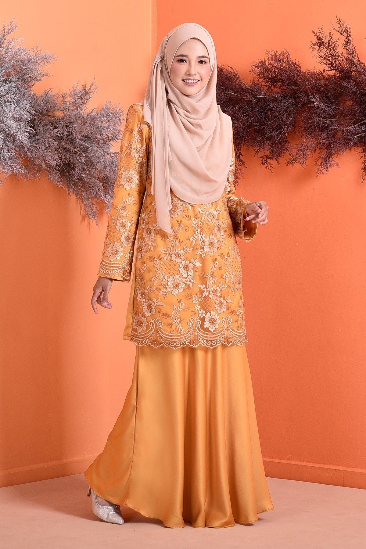 Baju Kurung Lace Brenda - Sunflower Gold