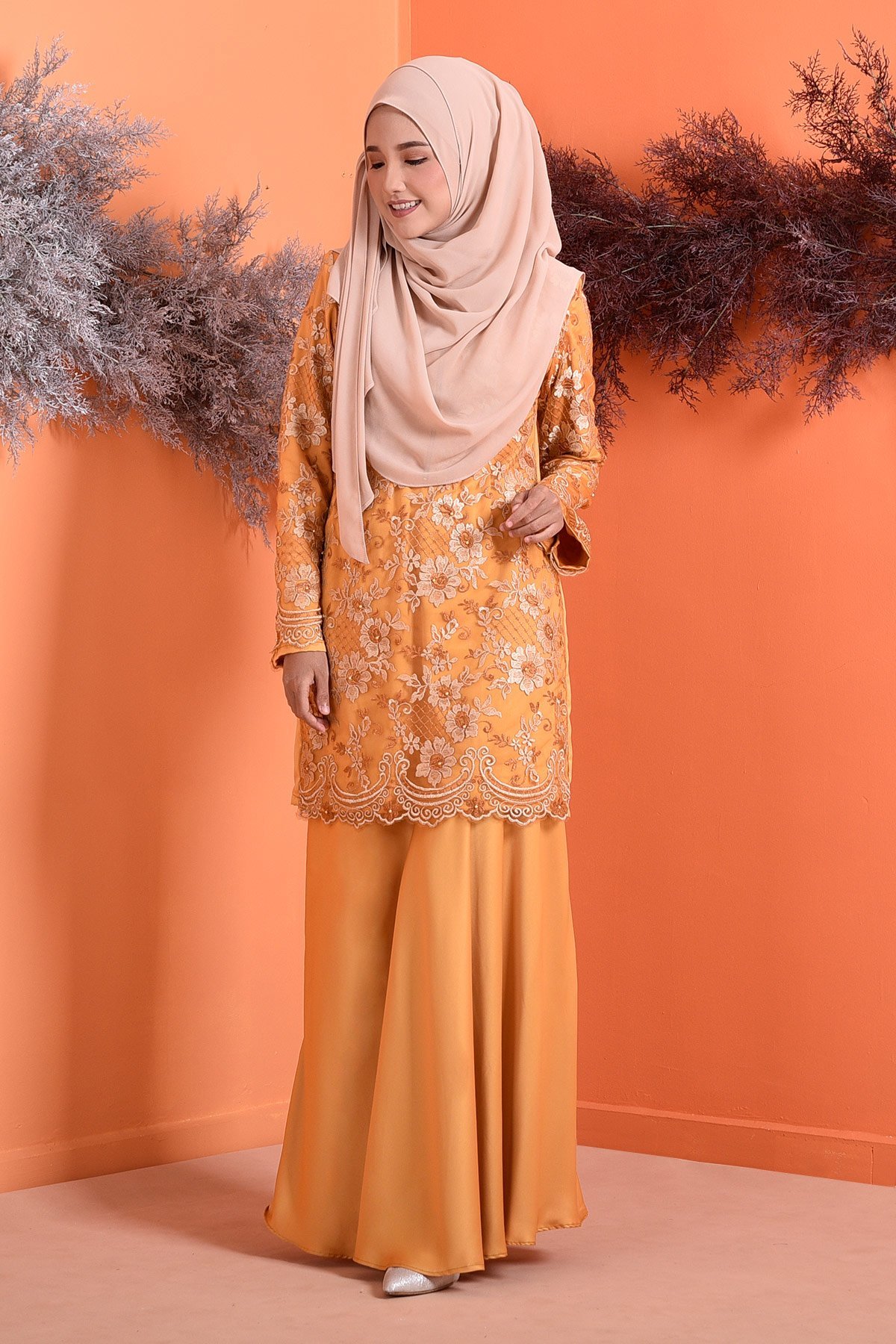 Baju Kurung Lace Brenda - Sunflower Gold