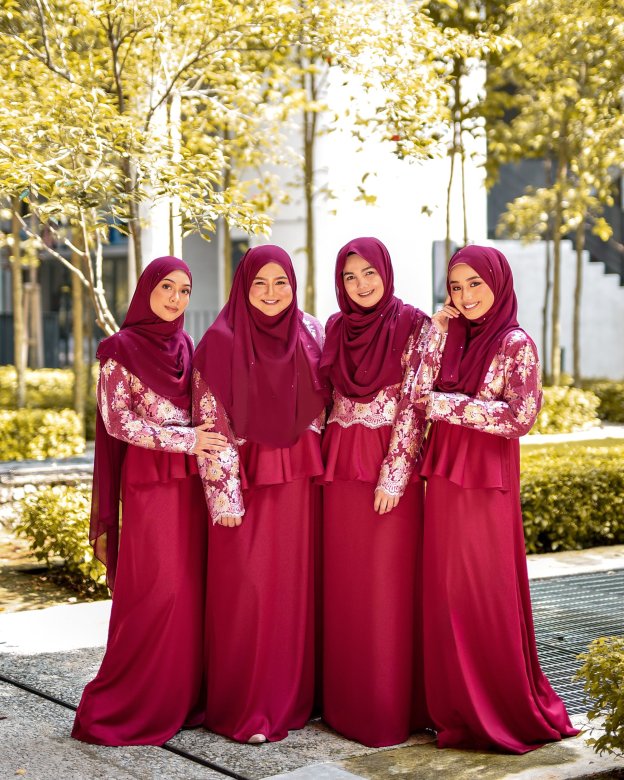 Abaya Lace Louise - Primrose