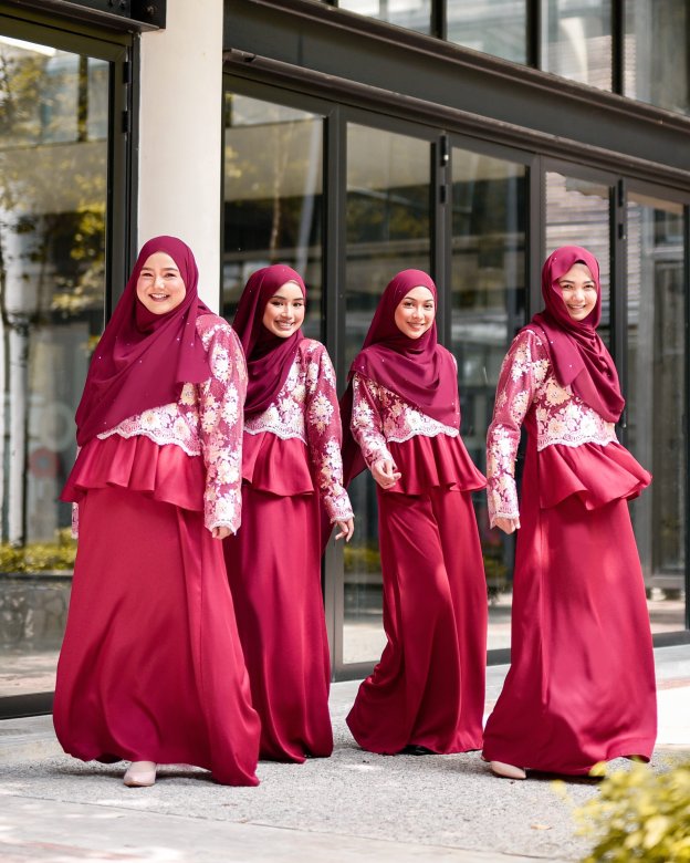 Abaya Lace Louise - Primrose