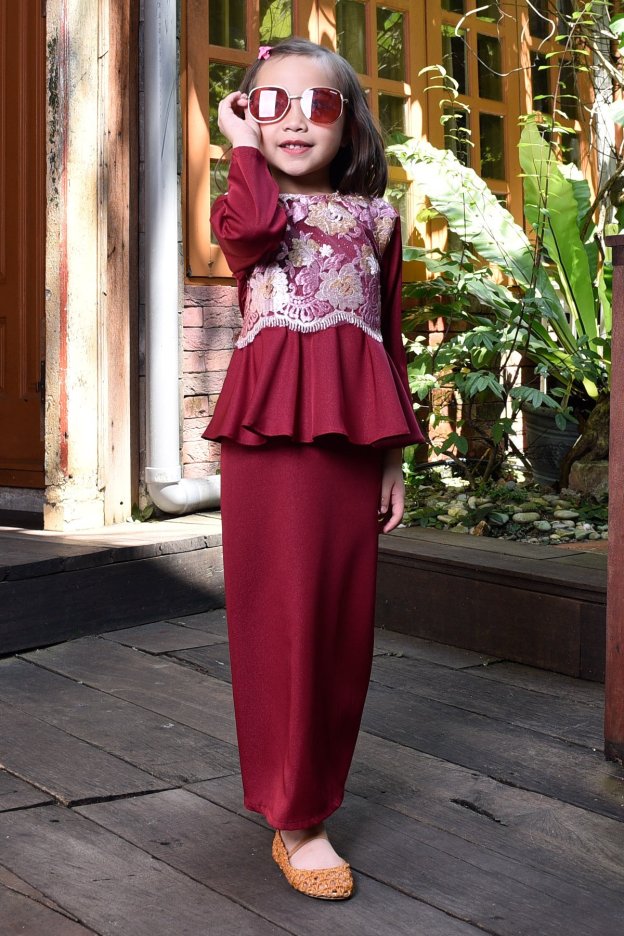 Abaya Lace Louise Kids – Merlin Maroon
