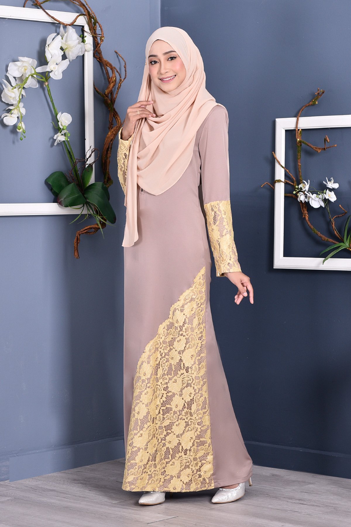 Abaya Lace Mazaya - Golden Brown