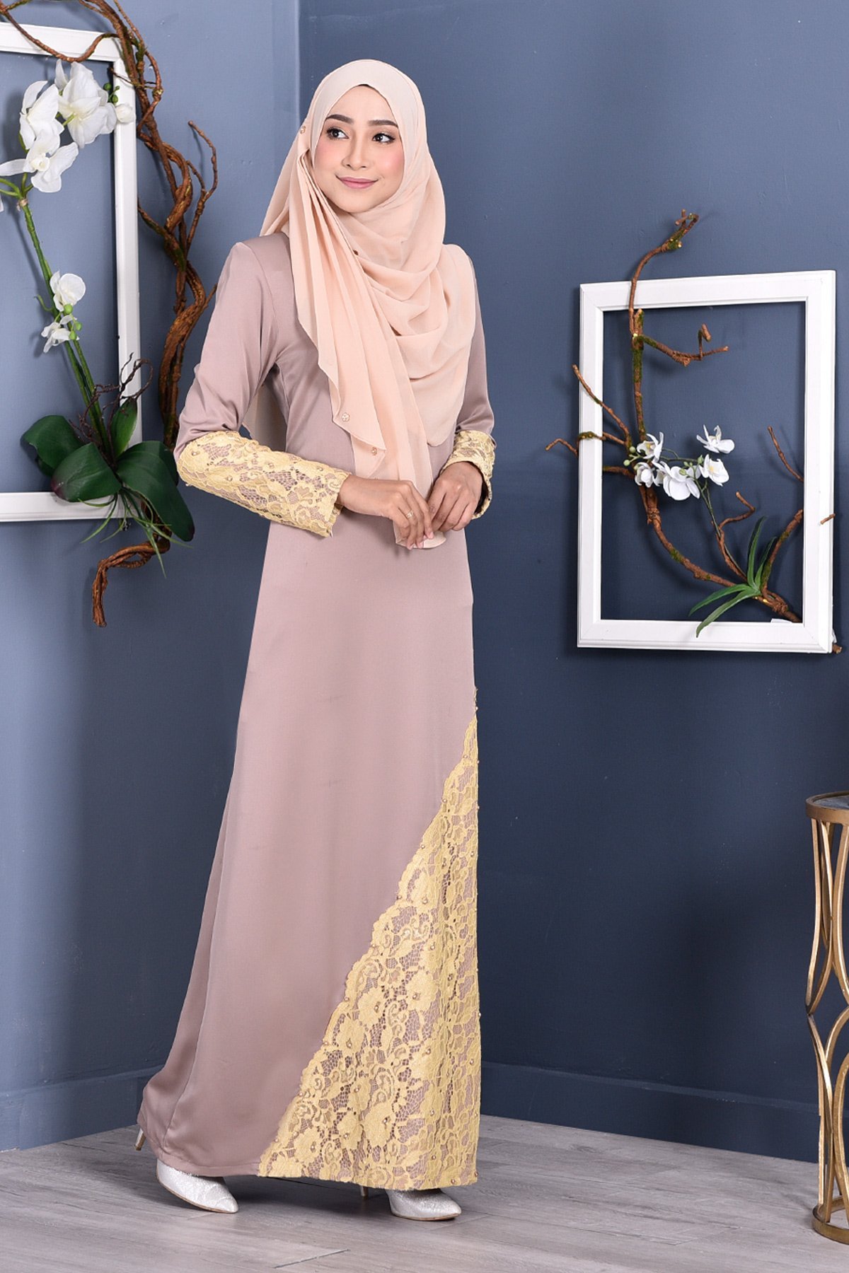 Abaya Lace Mazaya - Golden Brown