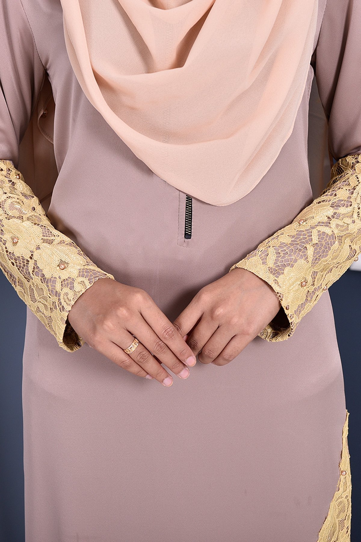 Abaya Lace Mazaya - Golden Brown