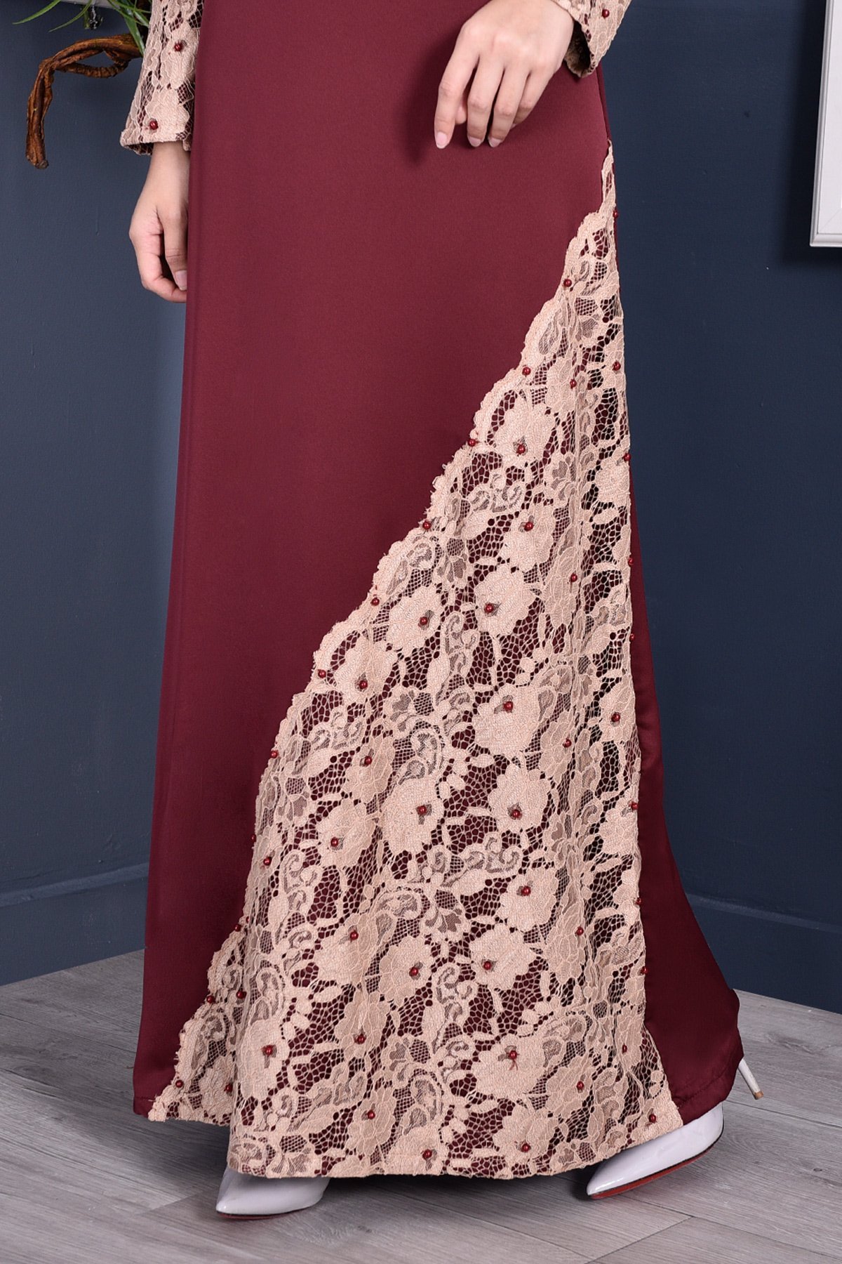 Abaya Lace Mazaya - Rouge Maroon