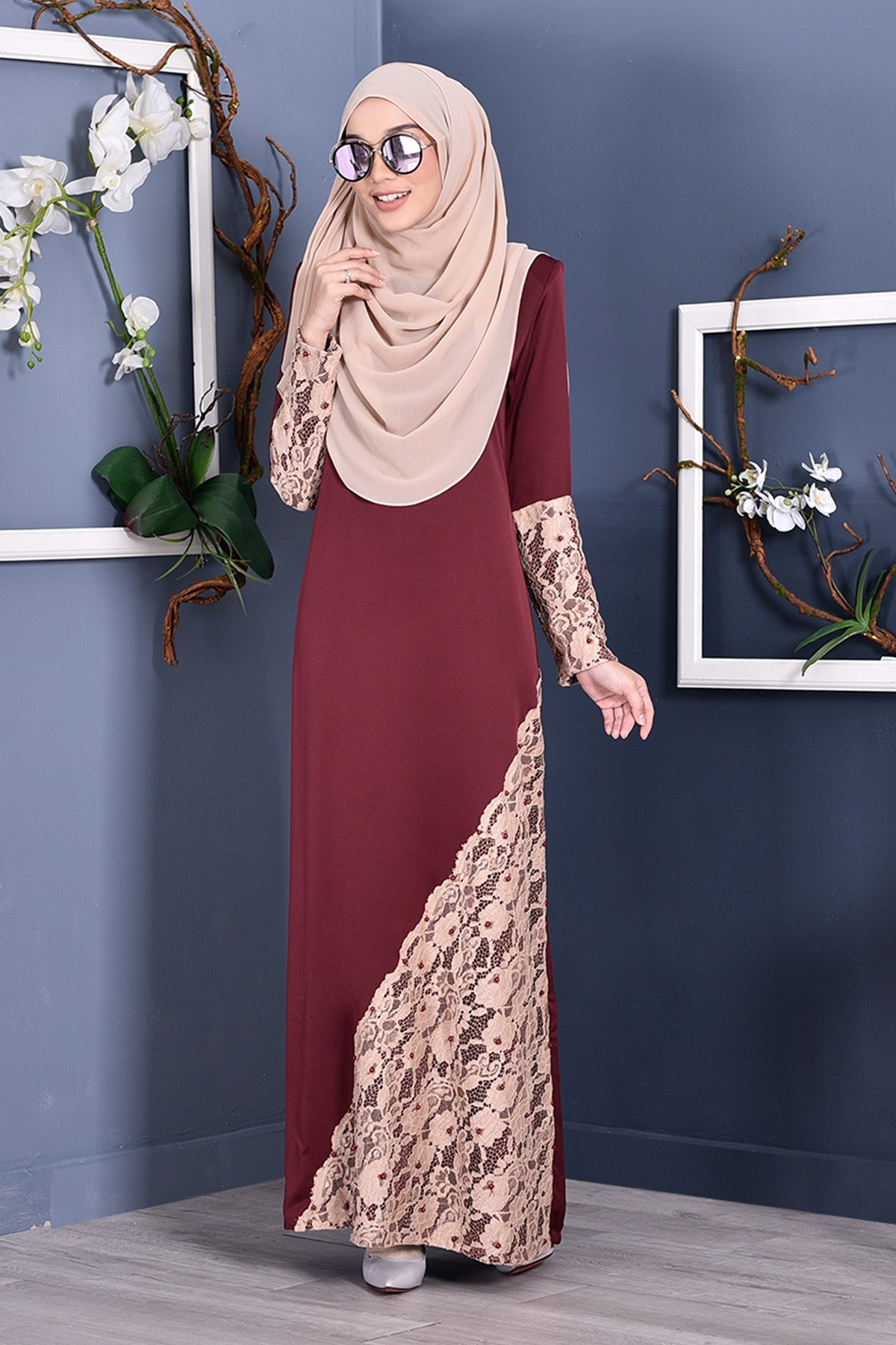 Abaya Lace Mazaya - Rouge Maroon