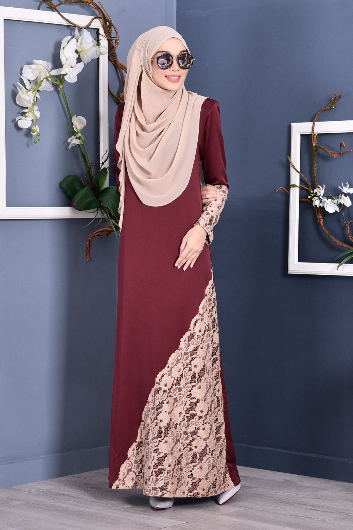 Abaya Lace Mazaya - Rouge Maroon