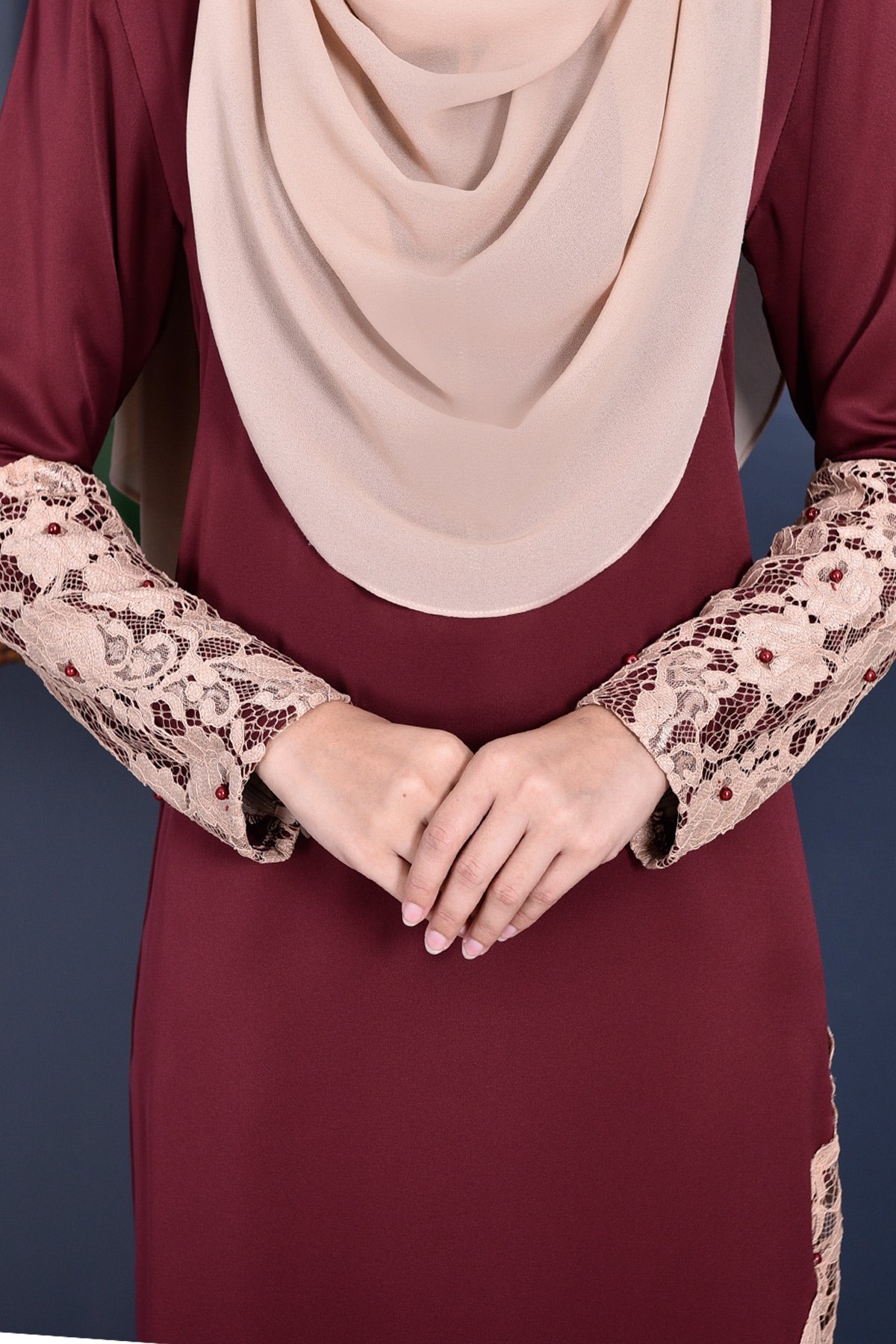 Abaya Lace Mazaya - Rouge Maroon
