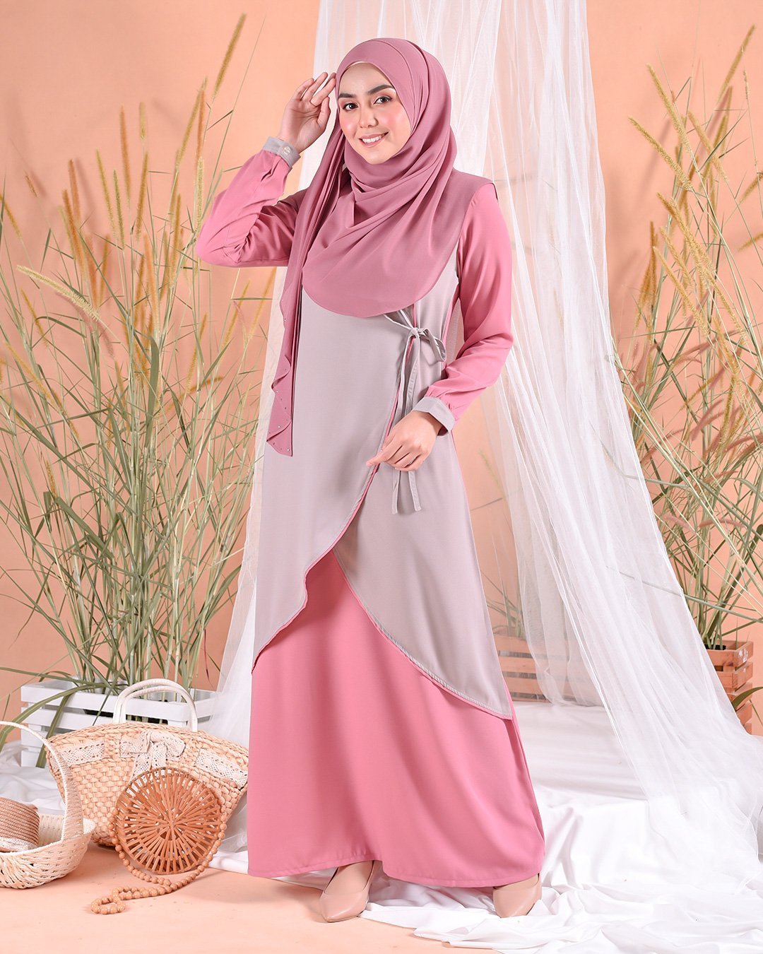 Abaya Natsuko - Lake Pink