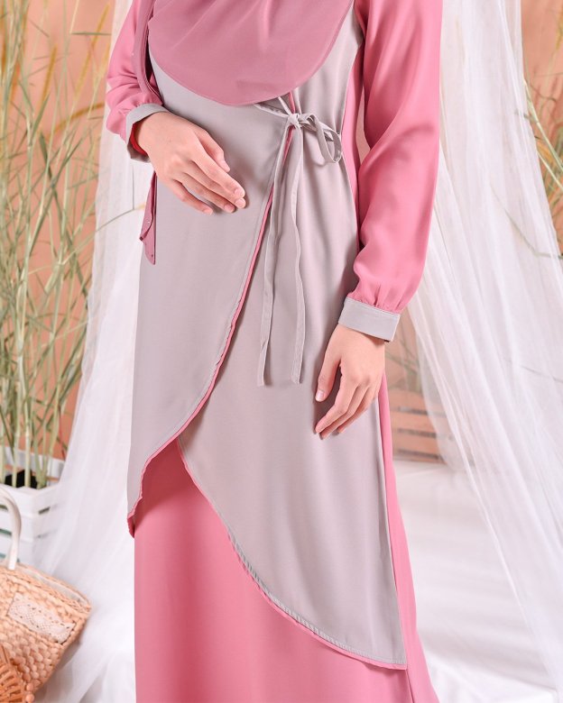 Abaya Natsuko - Lake Pink