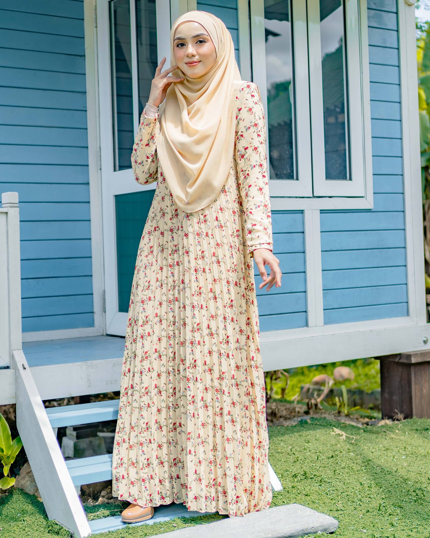 Dress Pleated Nayda - Cream Yellow
