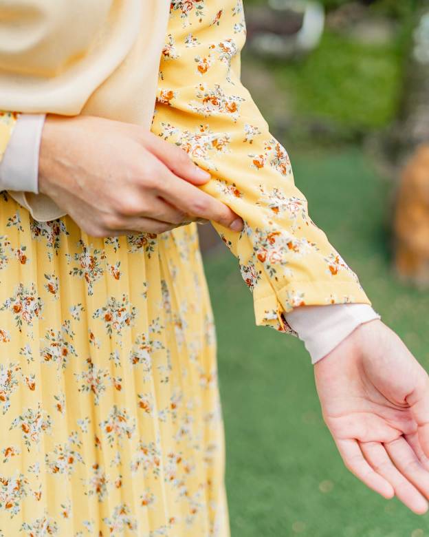 Dress Pleated Nayma - Sunny Gold