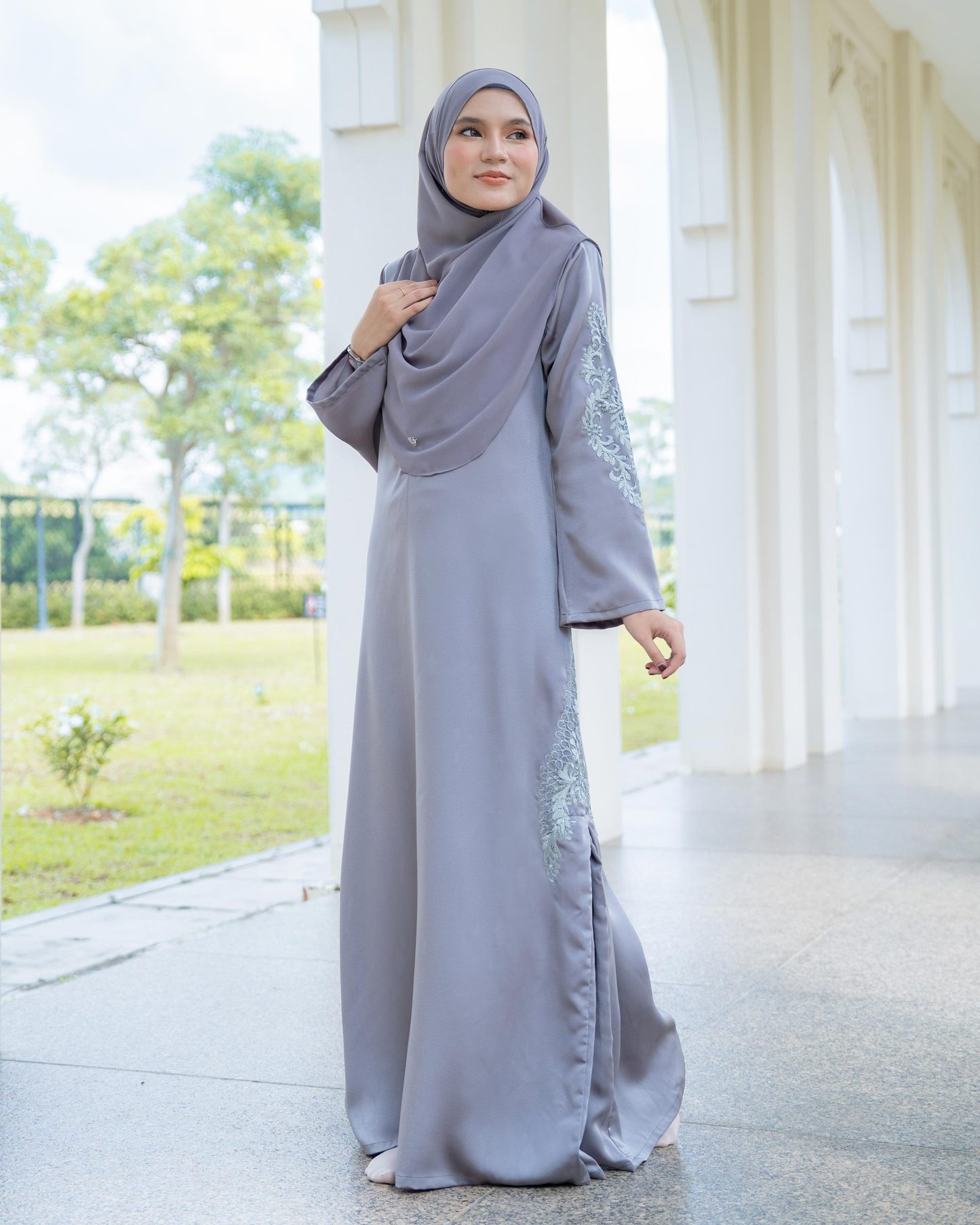 Abaya Lace Pleated Ramia