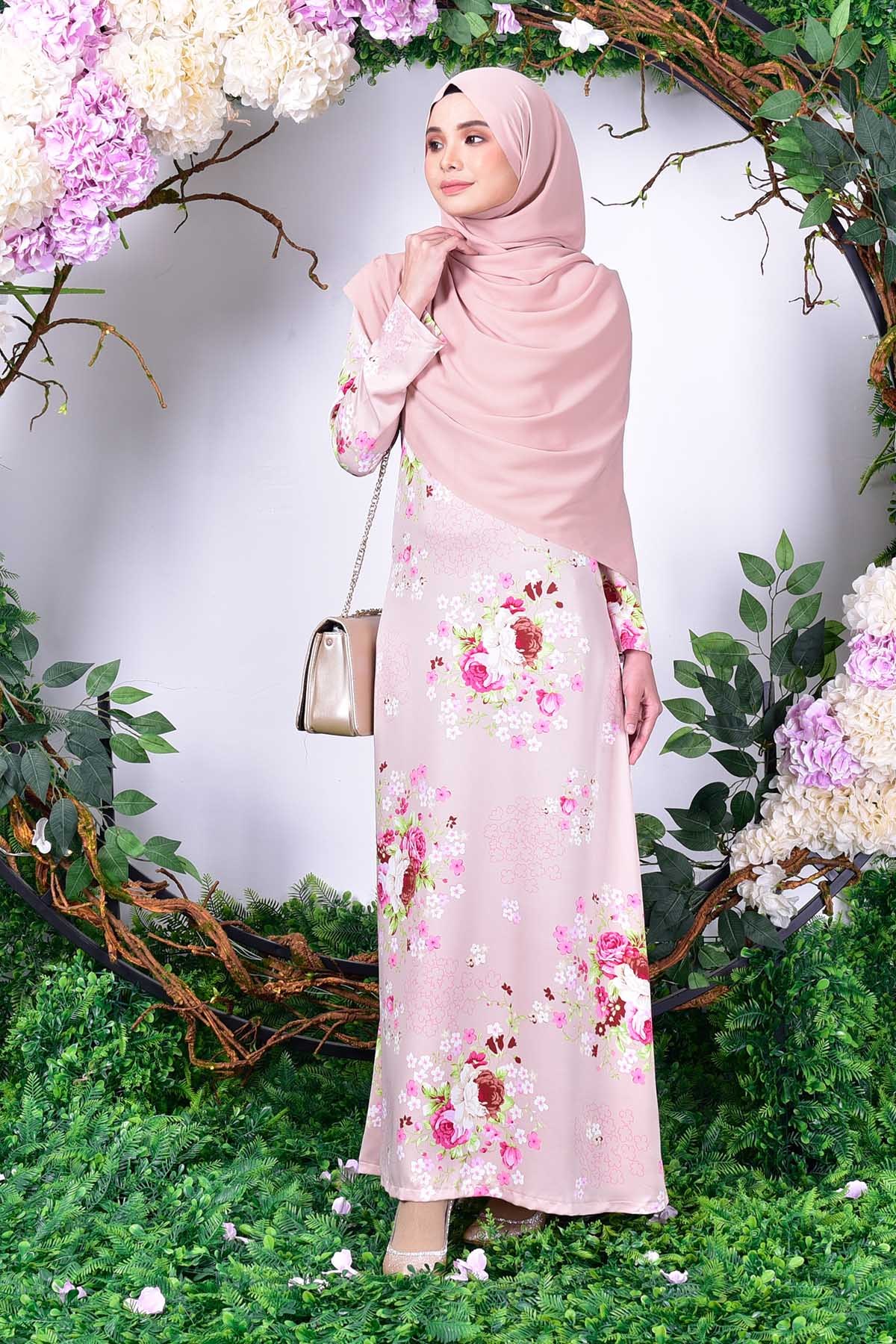 Abaya Ranaa - Rosie Brown