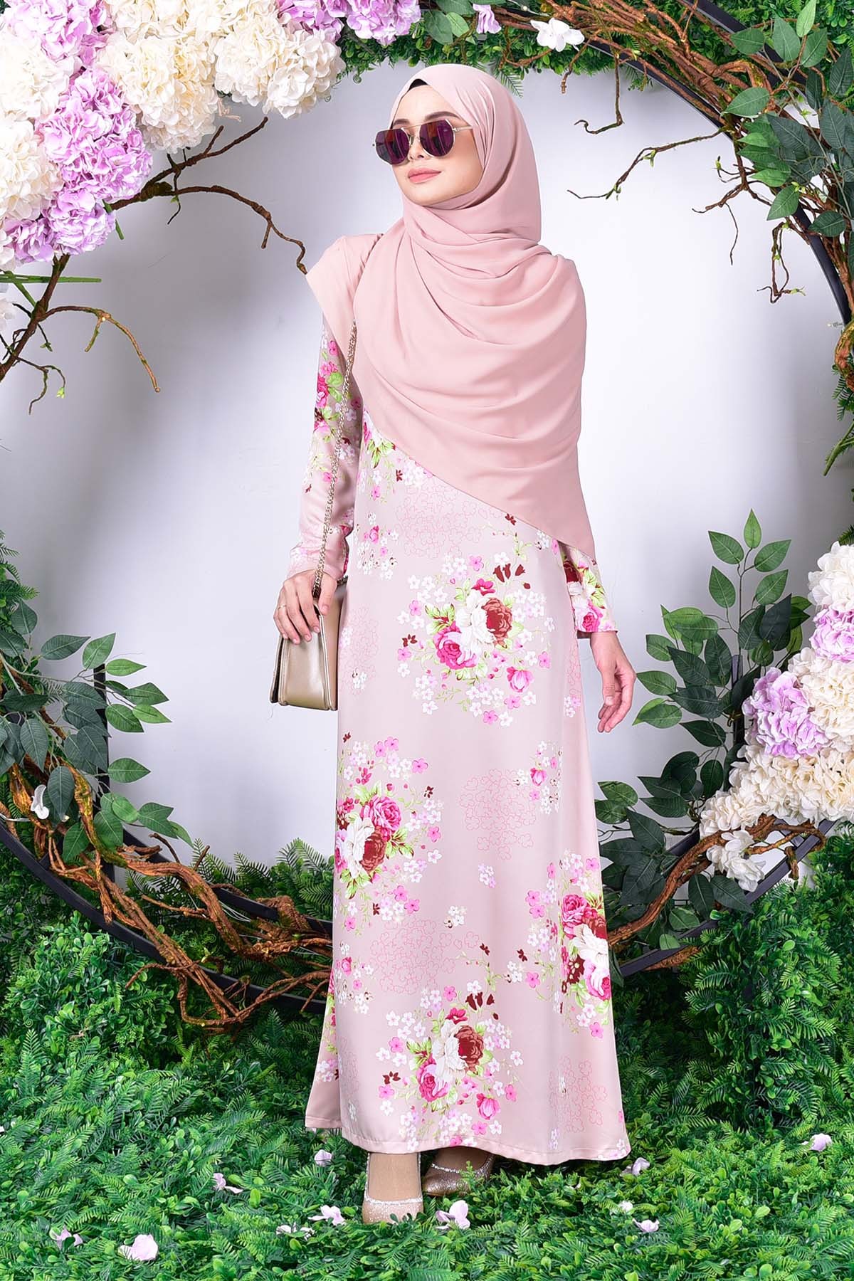 Abaya Ranaa - Rosie Brown
