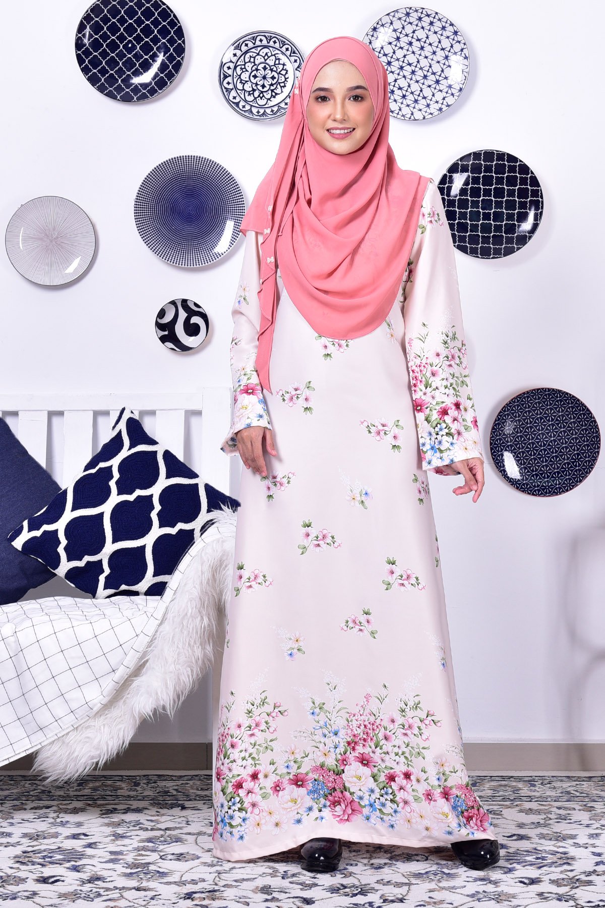 Abaya Ranaa - Cream Valley