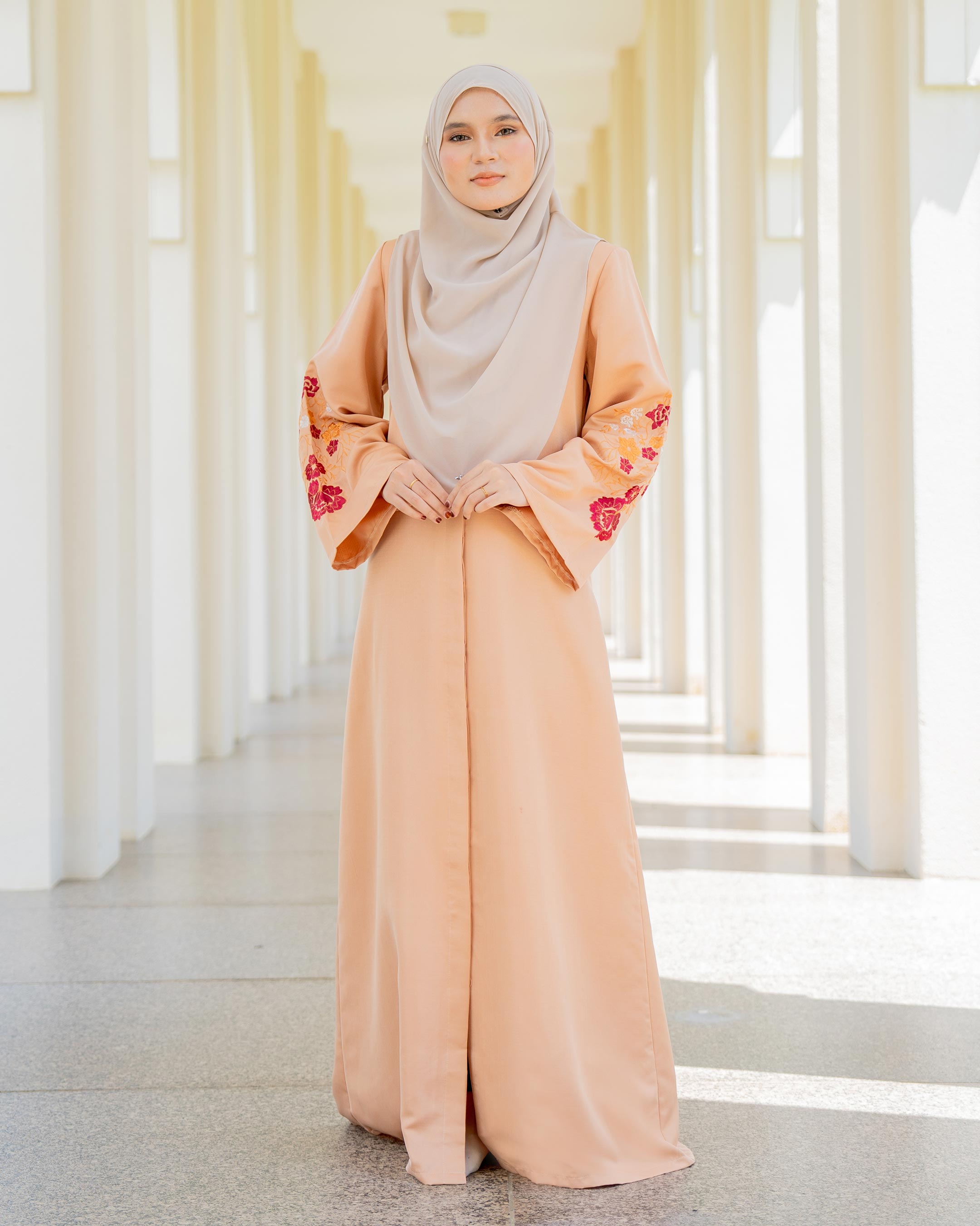 Abaya Sulam Rayqa