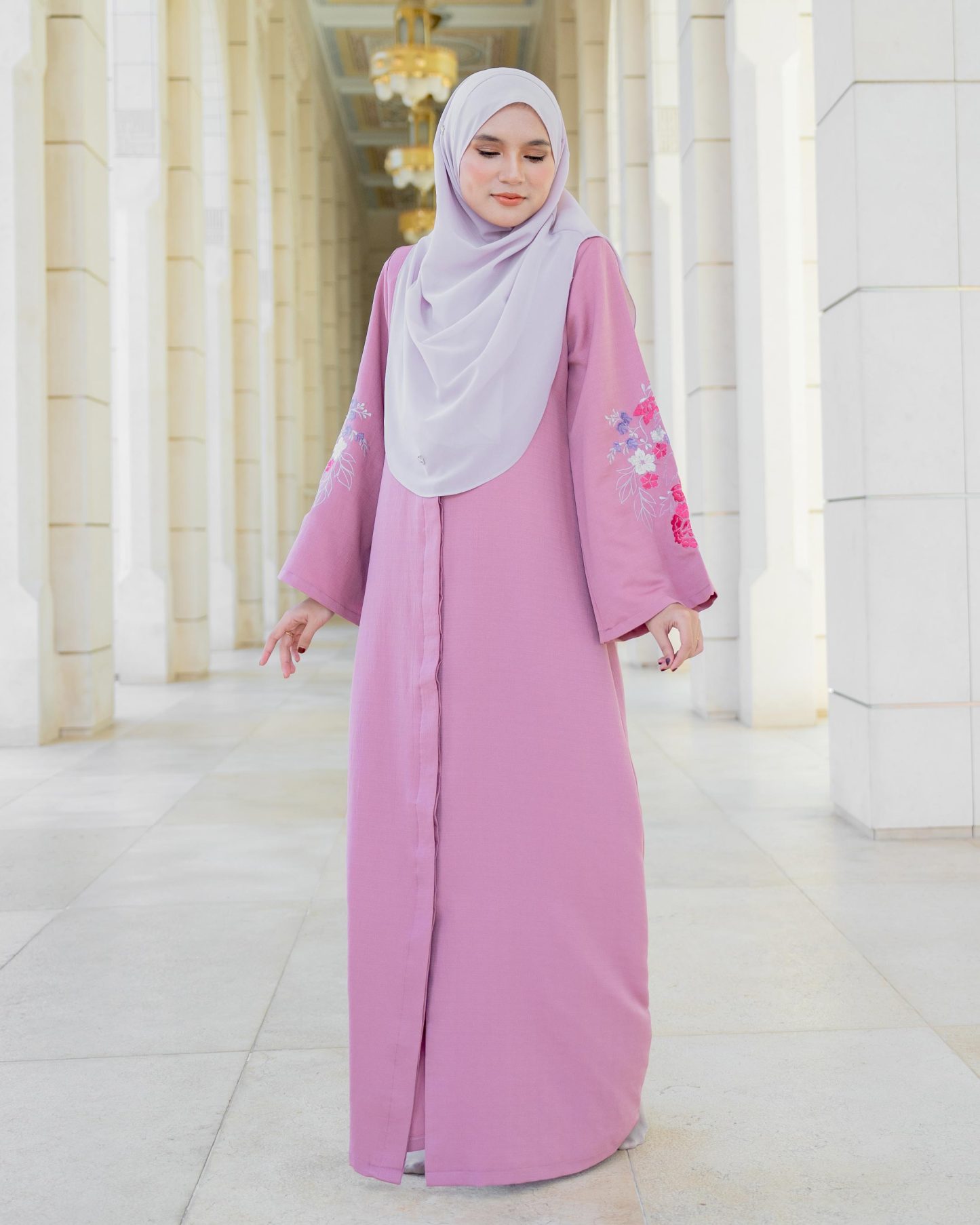 Abaya Sulam Rayqa