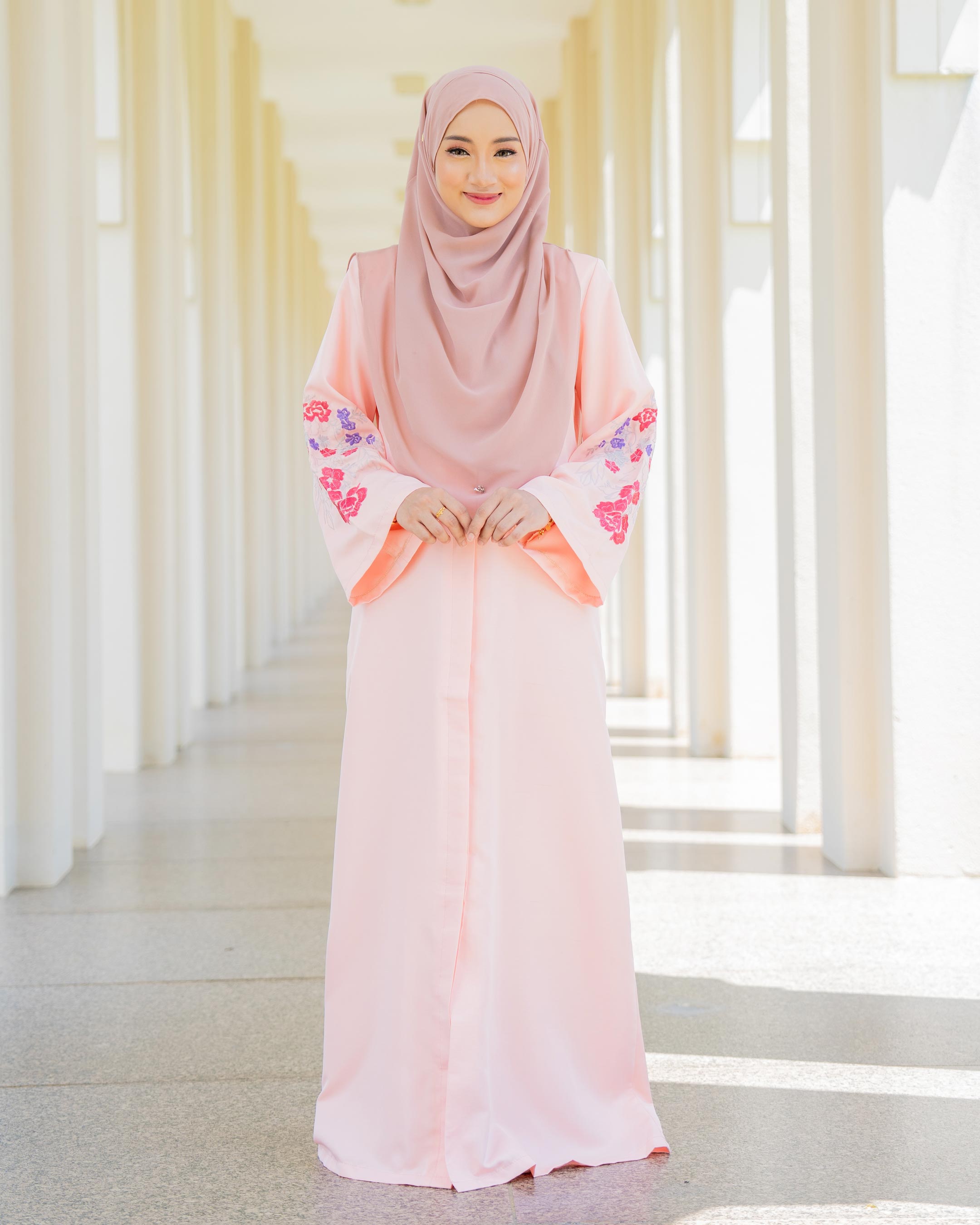 Abaya Sulam Rayqa