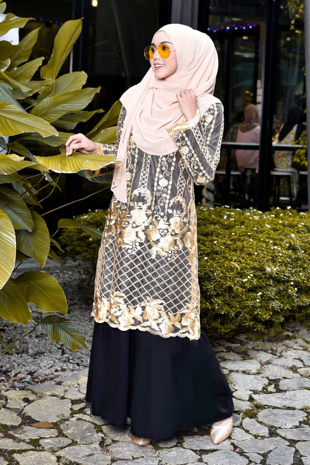 Abaya Lace Tutu Caroline - Black Gold