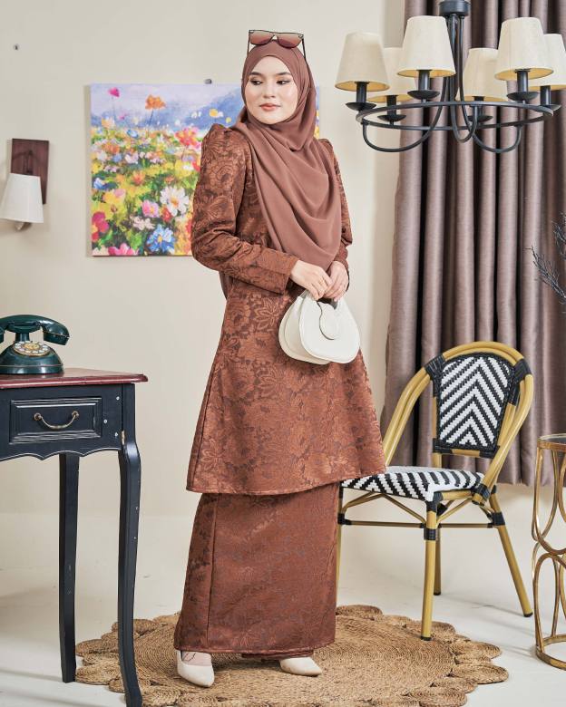 Baju Kurung Riau Lace Adiona - Mekar Russet Brown