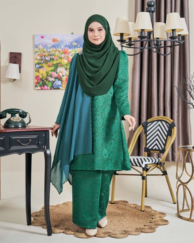 Baju Kurung Riau Lace Adiona - Mekar Zamrud Green