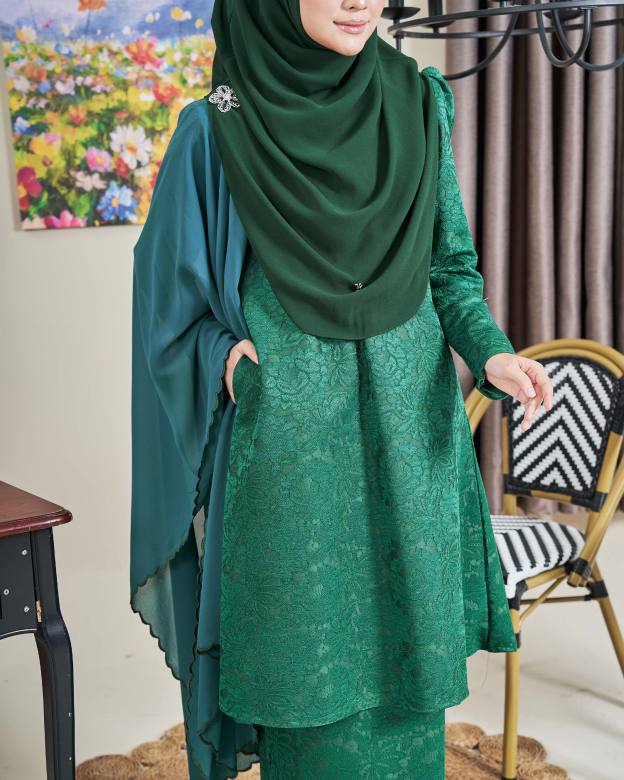Baju Kurung Riau Lace Adiona - Mekar Zamrud Green