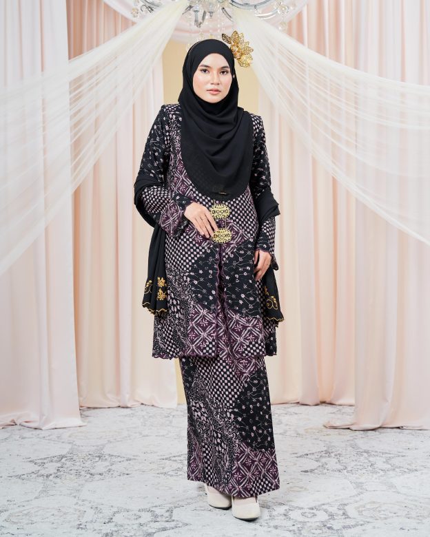 Baju Kurung Sulam Batik Adria - Brunette Black
