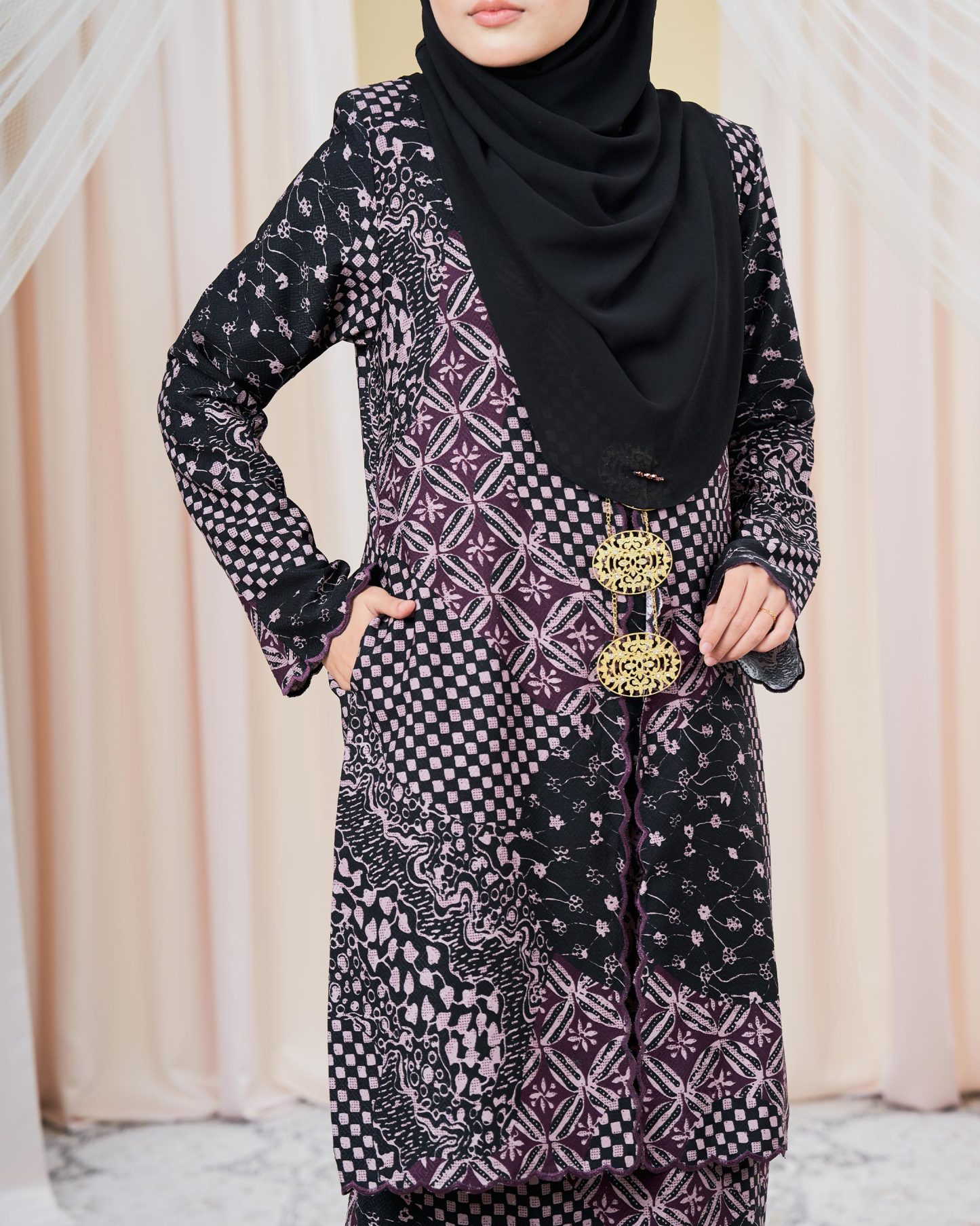 Baju Kurung Sulam Batik Adria - Brunette Black