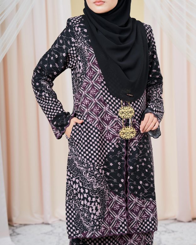 Baju Kurung Sulam Batik Adria - Brunette Black