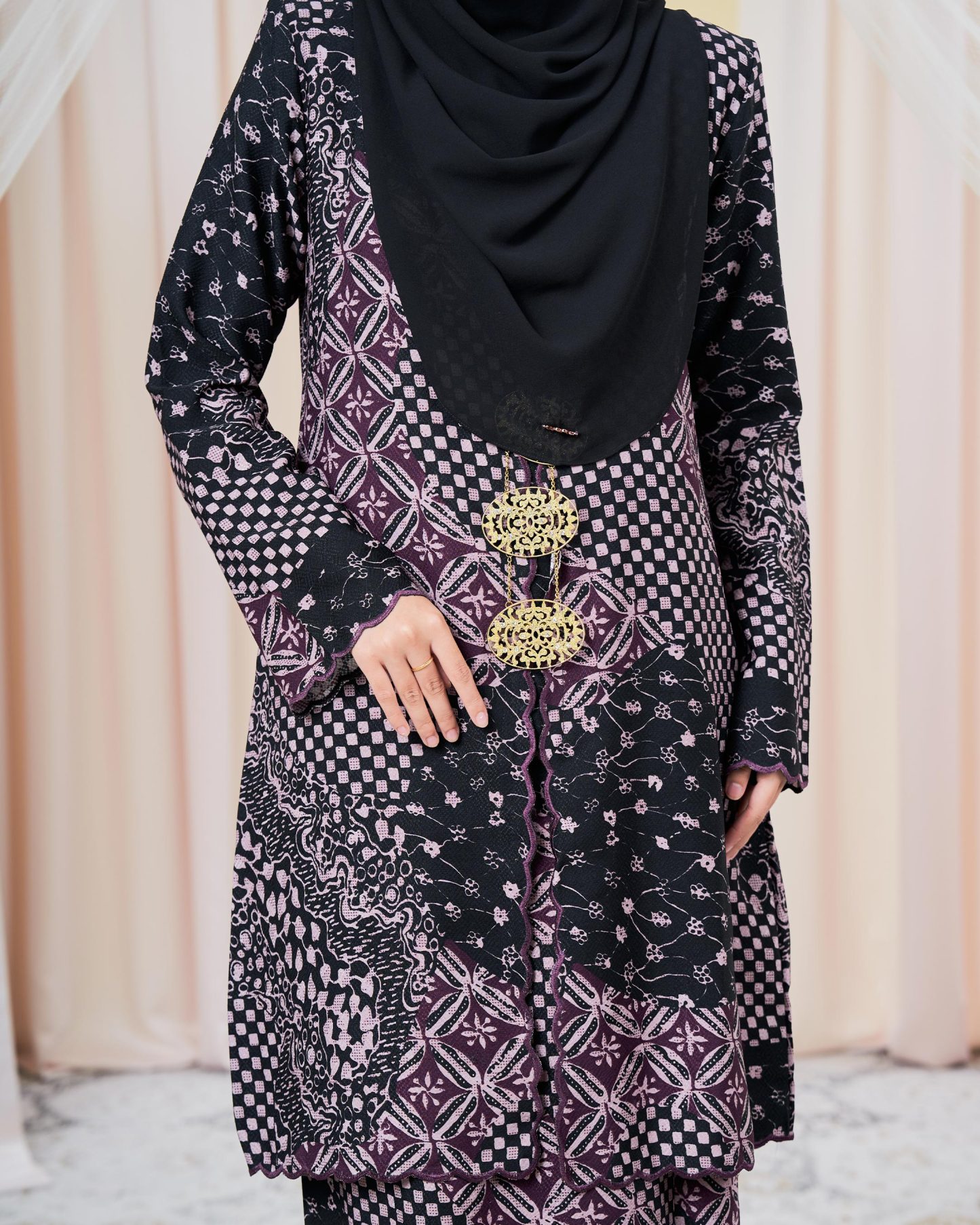 Baju Kurung Sulam Batik Adria - Brunette Black